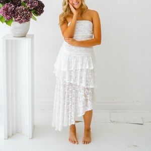 Elegant White Strapless Lace Dress
